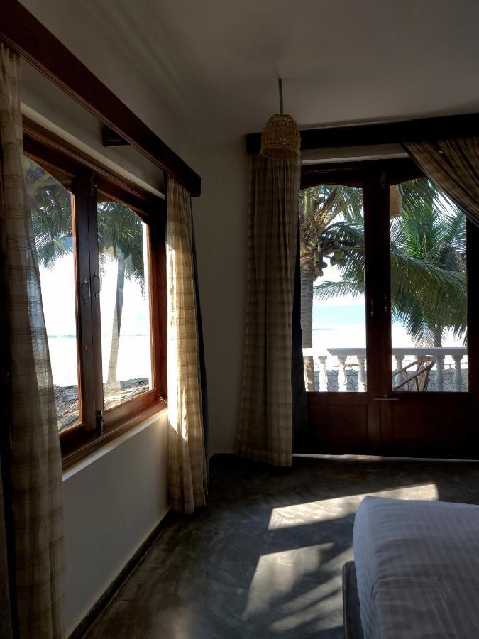 Silent Beach Resort Mandrem Luaran gambar