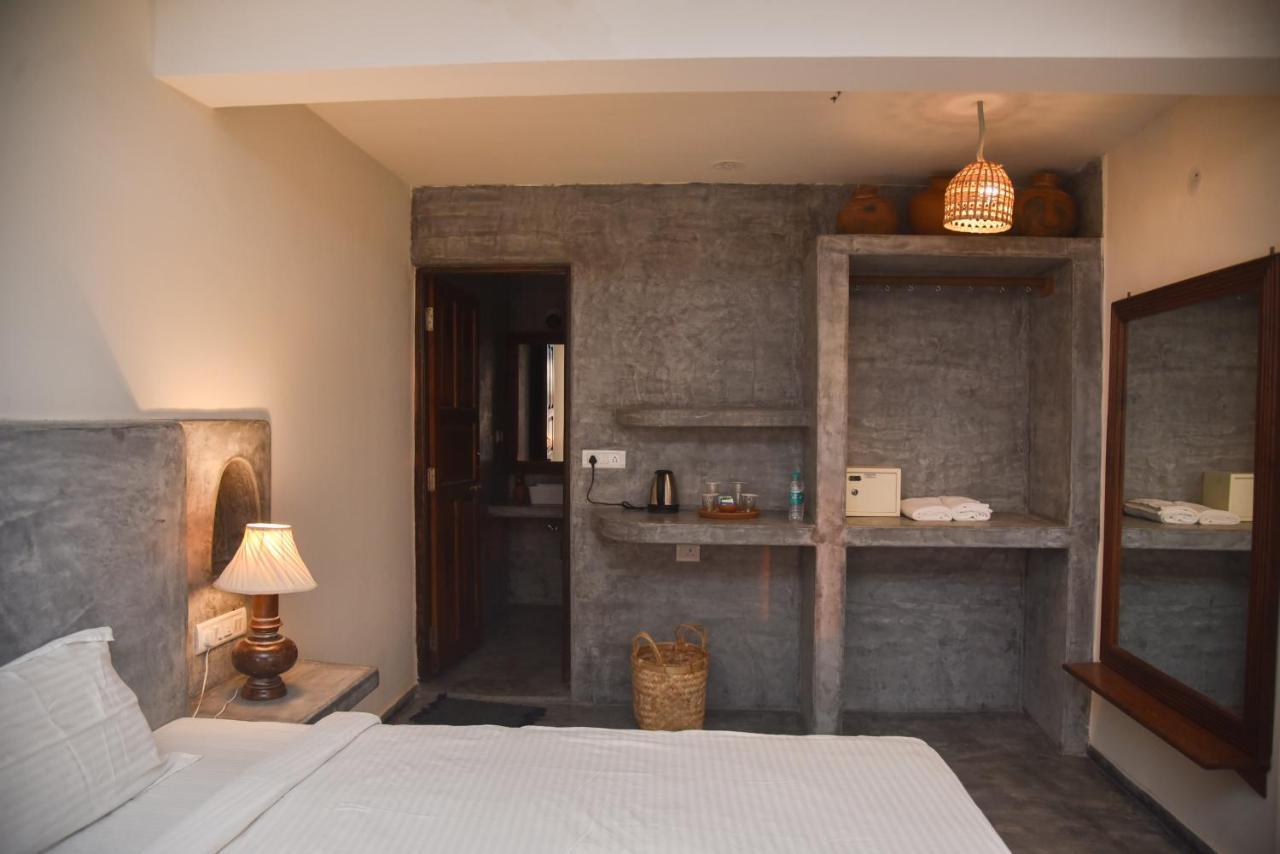 Silent Beach Resort Mandrem Luaran gambar