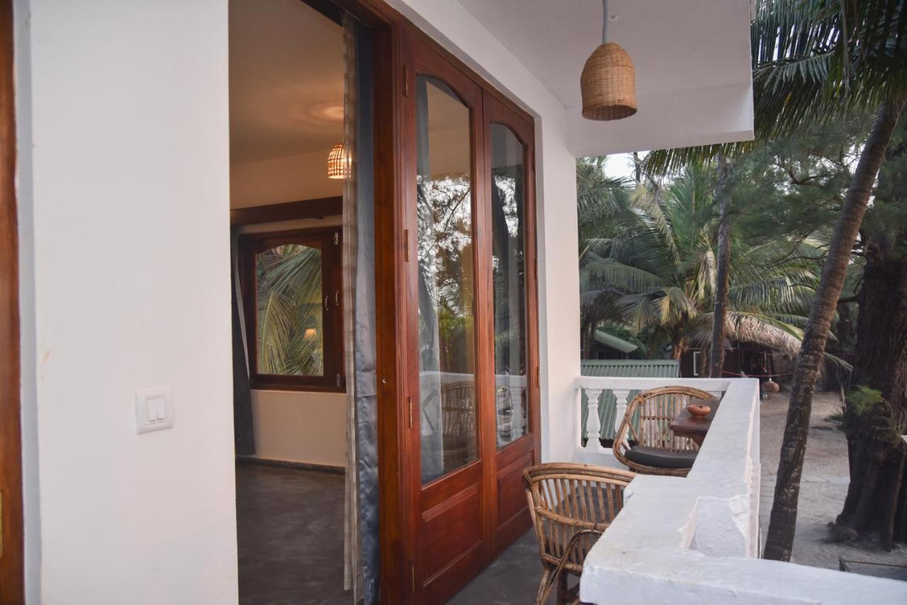 Silent Beach Resort Mandrem Luaran gambar