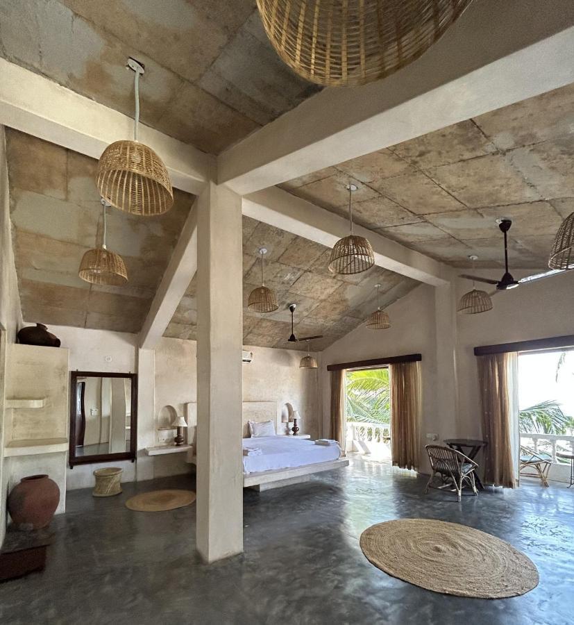 Silent Beach Resort Mandrem Luaran gambar