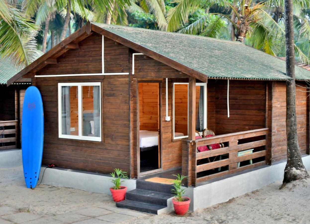Silent Beach Resort Mandrem Luaran gambar