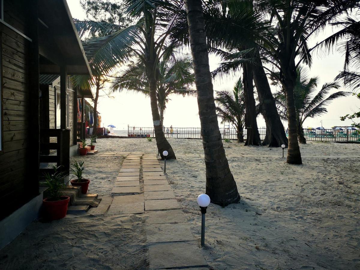 Silent Beach Resort Mandrem Luaran gambar